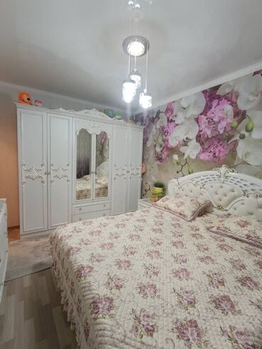 продаю квартиру военно антоновка: 2 бөлмө, 49 кв. м, Жеке план, 1 кабат, Евроремонт