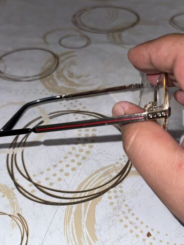 Eynəklər: Optik eynək, Gucci, İşlənmiş