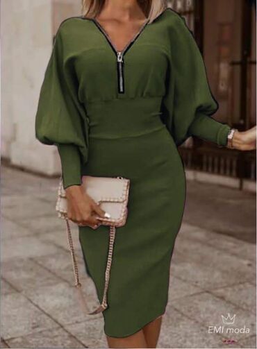 Haljine: Haljina
S m l xl
2200din — 2