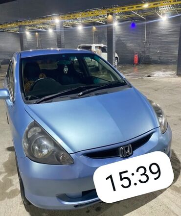 купить авто в бишкеке дешево: Honda Fit: 2002 г., 1.3 л, Вариатор, Бензин, Хетчбек