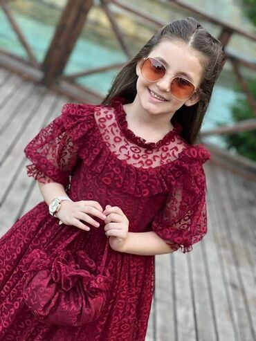 Haljine: Odmah dostupne haljinice za princezice od 5 do 10 godina u kompletu sa na lalafo.rs — 2 Haljine: Odmah dostupne haljinice za princezice od 5 do 10 godina u kompletu sa — 2