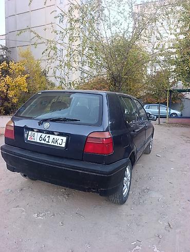 голф3 двер: Volkswagen Golf: 1993 г., 1.6 л, Механика, Бензин, Хэтчбэк — 4