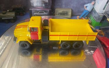 Avtomobil modelləri: 1989 il, 1:43, Dəmir, Pulsuz çatdırılma — 17