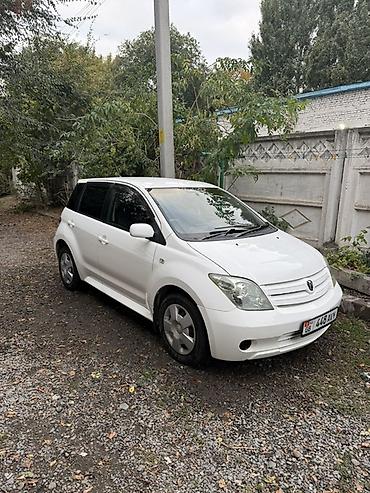 Toyota: Toyota Ist: 2003 г., 1.3 л, Автомат, Бензин, Хэтчбэк — 2