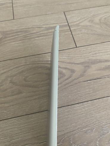 ipad case: İşlənmiş Apple iPad 3 (2012), 9,7", < 64 GB, Ünvandan götürmə — 3