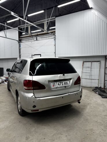 Toyota: Toyota Ipsum: 2001 г., 2.4 л, Автомат, Газ, Минивэн — 3