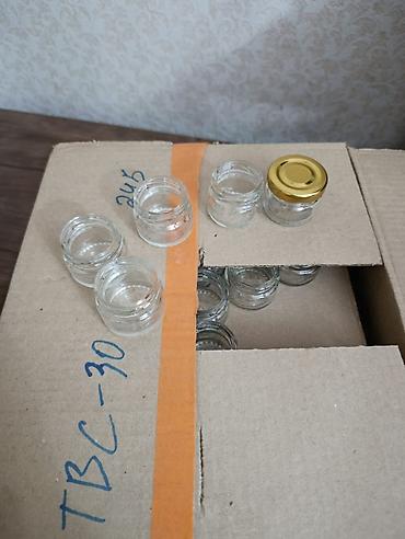 temiz bal: Şüşə mini bankalar, 500+ ədəd var - Həcm: təxminən 30 ml (kənarda — 1