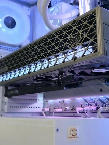 Desktop računari i radne stanice: Ryzen 7 9800X3D RX 9070XT X870 32GB 2TB - SM143PC. ✨ Prodaja i — 14