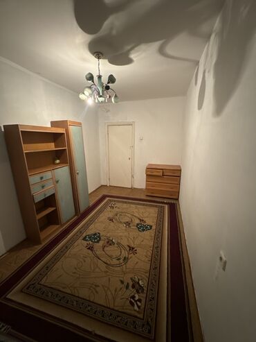 снять дом на долгий срок: 3 комнаты, Собственник, С подселением, С мебелью частично