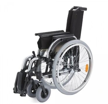 Инвалидные коляски: Почти не пользовались, практически новая, в отличном состоянии