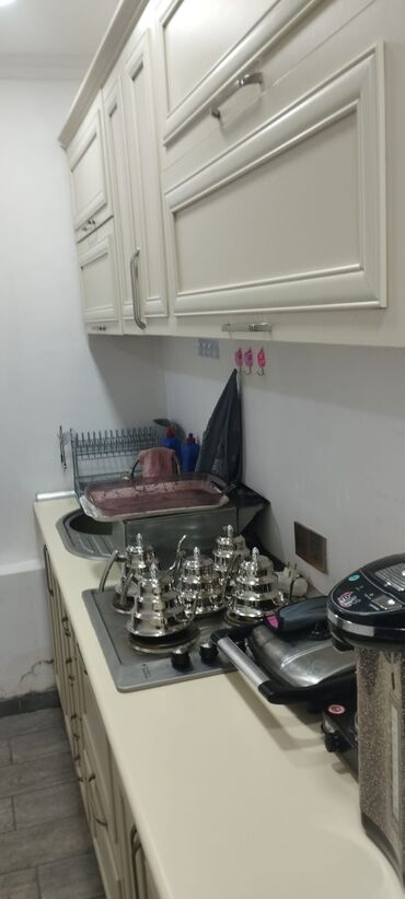 Otaqların uzunmüddətli kirayəsi: PlayStation oyun otağı kirayəsi / saatlıq istifadə üçün hazır məkan - — 23