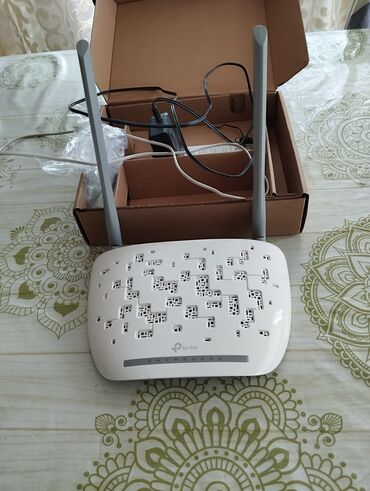 Модемы и сетевое оборудование: Modem .3 ay işlənib Demək olarki yenidir