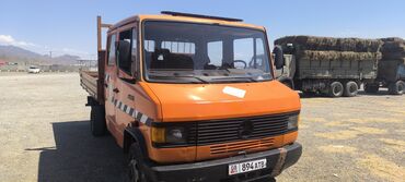 авто вкуп фит: Жүк ташуучу унаа, Mercedes-Benz, Дубль, 5 т, Колдонулган