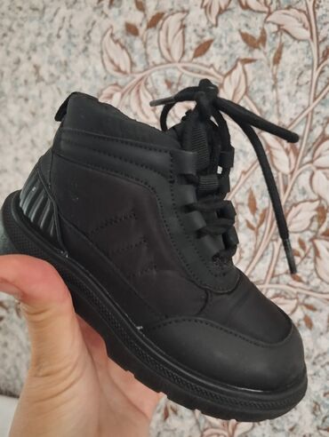 Uşaq ayaqqabıları: Çəkmələr, Oğlan üçün, 24 — 4