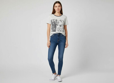 guess t shirty zalando: Women`s T-shirt, size M at lalafo.pl guess t shirty zalando: Women`s T-shirt, size M