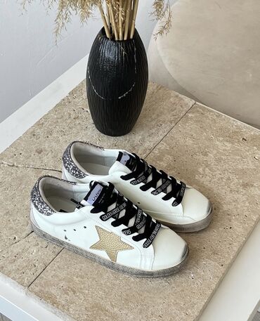 женские брендовые туфли недорого: Кроссовки, 37, Golden Goose, Новый, цвет - Белый, Самовывоз, Платная доставка