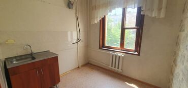 трех комнатные квартира куплю серии 105: 2 комнаты, 52 м², 105 серия, 3 этаж, Косметический ремонт