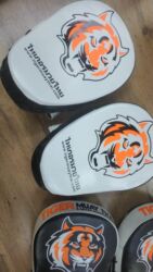 боксерские перчатки: Лапа кожаная Лапа кожзам Лапы Лапы боксерские – эффективный инструмент