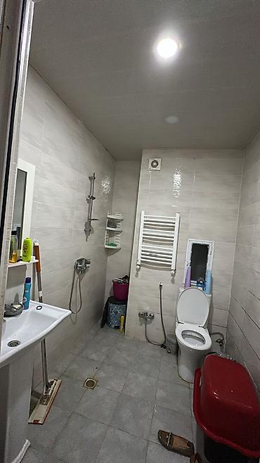 Köhnə tikili: Satılır: 2 otaqlı mənzil • Plan: geniş zal, ayrıca yataq otağı, ayrı — 8