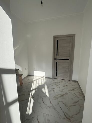 долгосрочный квартира кызыл аскер: 1 бөлмө, Кыймылсыз мүлк агенттиги, Чогуу жашоосу жок, Эмерексиз