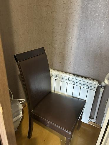 işlənmiş mətbəx masası: Qonaq otağı üçün, İşlənmiş, Açılan, Kvadrat masa, 4 stul — 2