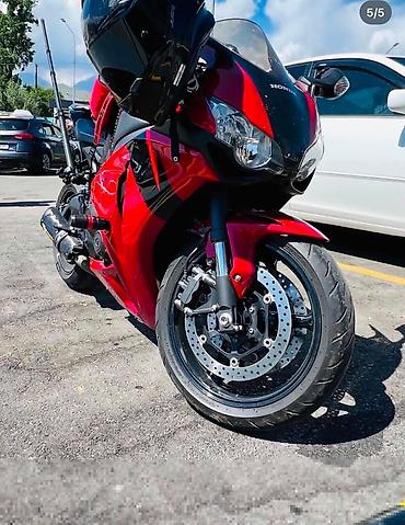 хонда сбр 600 рр: Спортивный мотоцикл Honda CBR 1000RR 2008 года REST Fireblade (серия — 2