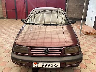 Volkswagen Vento: 1994 г., 1.8 л, Механика, Бензин, Седан
