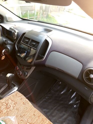 Chevrolet: Chevrolet Aveo: 1.4 l | 2012 il 193600 km Sedan — 9