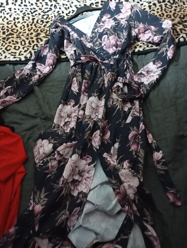 Haljine: A-Dress M (EU 38), bоја - Crna, Oversize, Kratkih rukava — 7