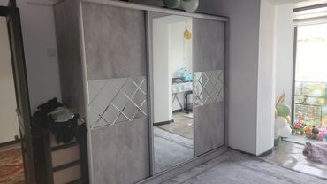 металический двери: Купе шкаф, Колдонулган, Күзгүсү менен, Башка материал