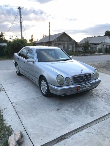 сивик мотор: Mercedes-Benz E 230: 1995 г., 2.3 л, Автомат, Бензин, Седан