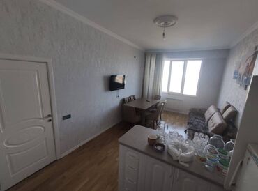 Yeni tikili: 3 otaqlı, Yeni tikili, 50 kv. m — 3