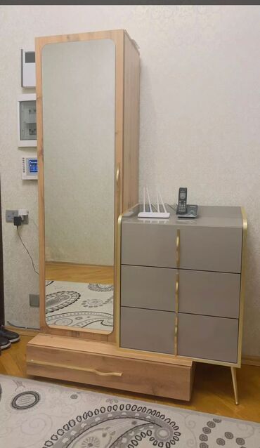 Soyuducu vitrinləri: İşlənmiş, 1 qapı Düz dolab, Dolab-asılqan