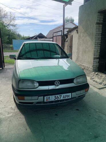 объем 1: Volkswagen Golf: 1992 г., 1.8 л, Механика, Бензин, Хэтчбэк