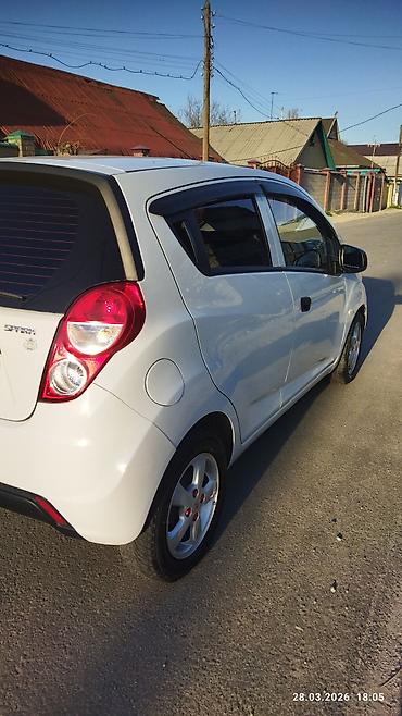shevrolet lacetti: Chevrolet Spark: 2015 г., 1 л, Автомат, Бензин, Хэтчбэк — 9