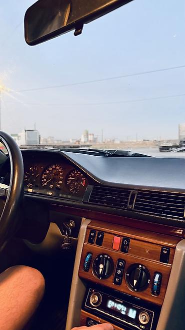 буфер на мерс: Mercedes-Benz W124: 1988 г., 2.6 л, Автомат, Бензин, Седан — 10