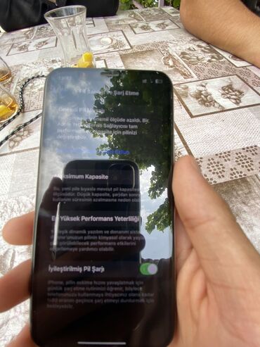 Apple iPhone: IPhone 11, 128 GB, Qara, Barmaq izi, Simsiz şarj, Face ID
