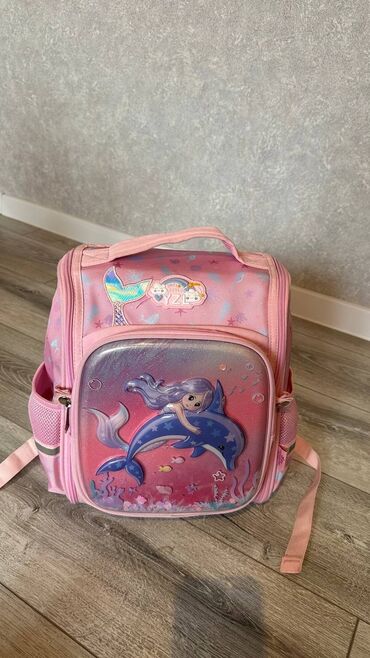 Другие товары для детей: Детский рюкзак в идеальном состоянии, почти новая. Носили пару раз