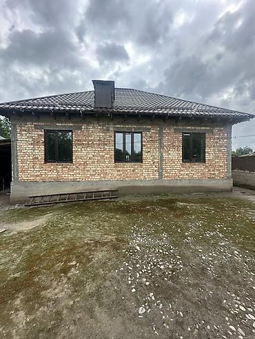 Продажа коттеджей и домов: 📍 В Сокулуке продаётся дом на участке 19 соток. 🏡Дом состоит из 5 ти — 3