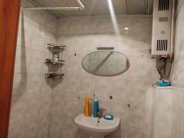 Köhnə tikili: Bakı, Yeni Günəşli Massiv A, 3 otaqlı, Köhnə tikili, 50 kv. m — 12