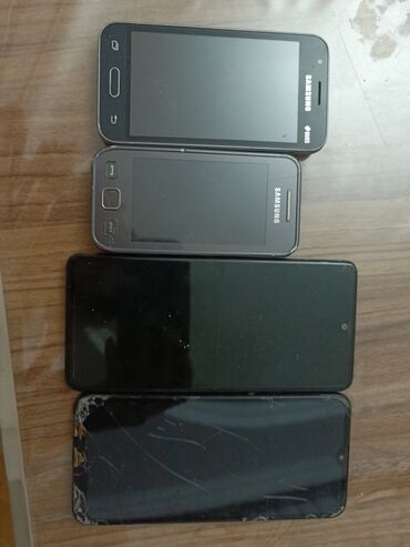 ekrani qiriq telefonlar: Samsung E350, 8 GB, rəng - Qara, Qırıq