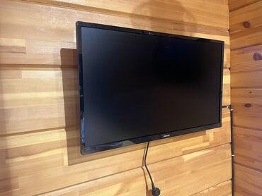 philips xenium x2300: Монитор, Philips, Б/у, LED, 32" - 33"