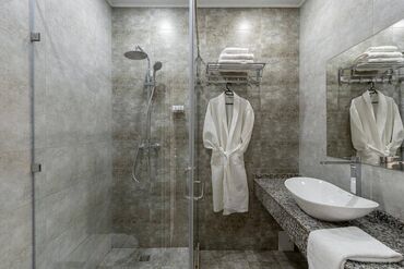 Отели и хостелы: ✨ Продается действующий отель в центре города! ✨ 📍 Расположение — 10