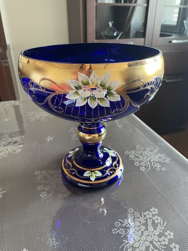 tort qutulari: Tort və şiriniyyat qabı, Kobalt