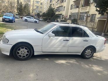 c180 1994: Mercedes-Benz 220: 2.2 l | 1994 il — 1