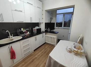 106: 3 комнаты, 70 м², 7 мкр 106 серия, 6 этаж, Свежий ремонт — 1