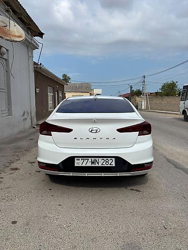 elantra 2020: Hyundai Elantra: 2 l | 2020 il Sedan — 3