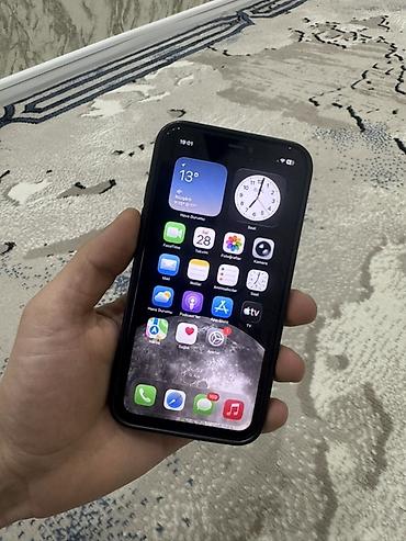 ipad 4 mini: IPhone 11, 64 GB, Qara, Simsiz şarj — 1