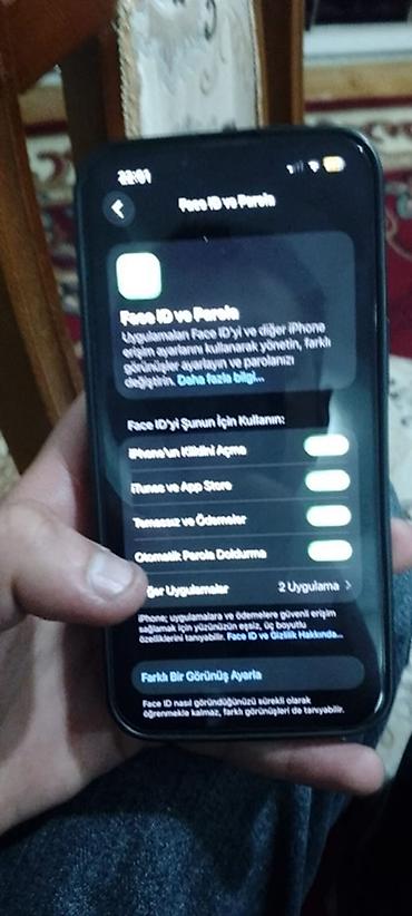 ipad pro 2022: IPhone 13 — 2