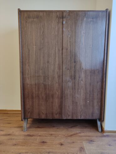 шкаф купе для прихожей с зеркалом: Деревянный шкаф-купе (распашные двери) в стиле ретро/модернитовский